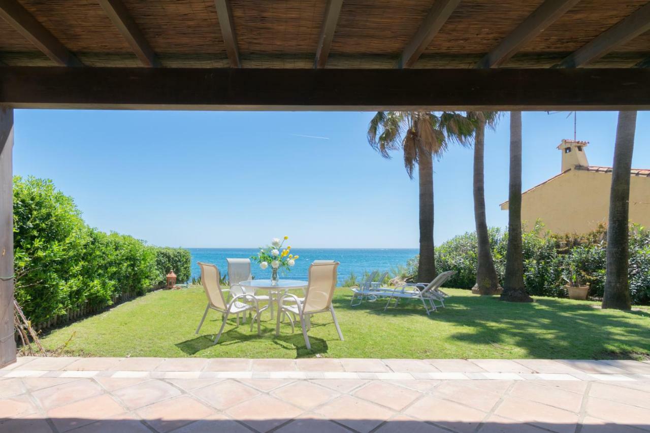 Villa Urb Playa Azul 24 Estepona Exterior foto